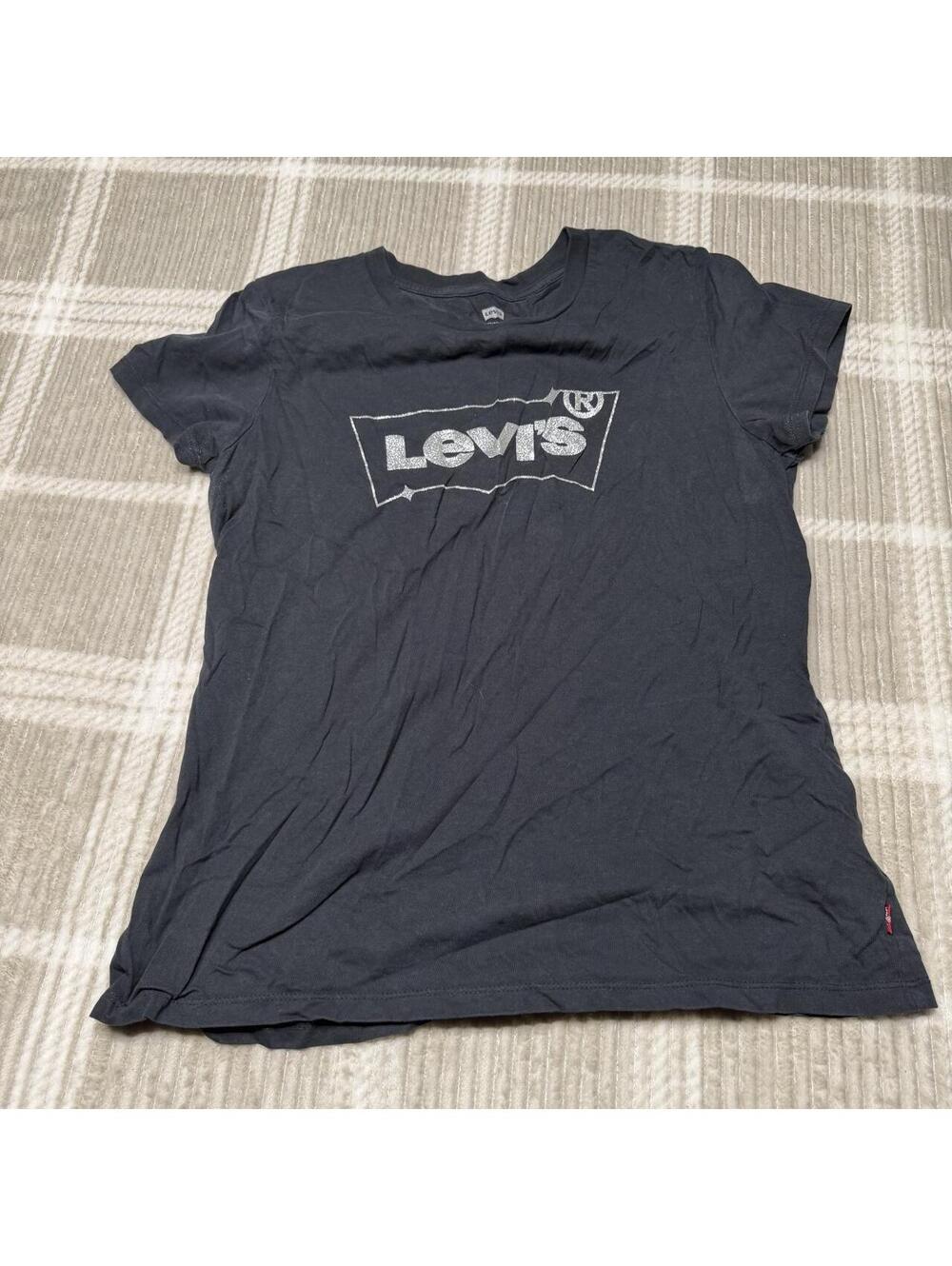 Levi's womens Tshirt